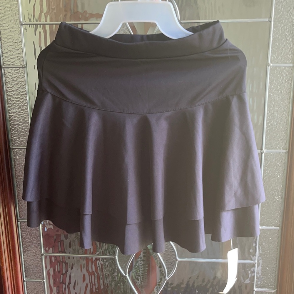 Beautiful black mini skirt. Beautiful for work and different occasion.
